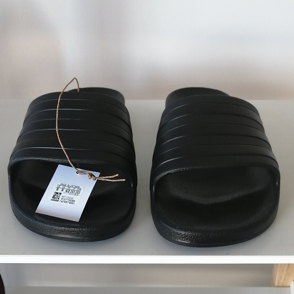 ADIDAS ADILETTE AQUA SLIDES - Picture 11 of 14